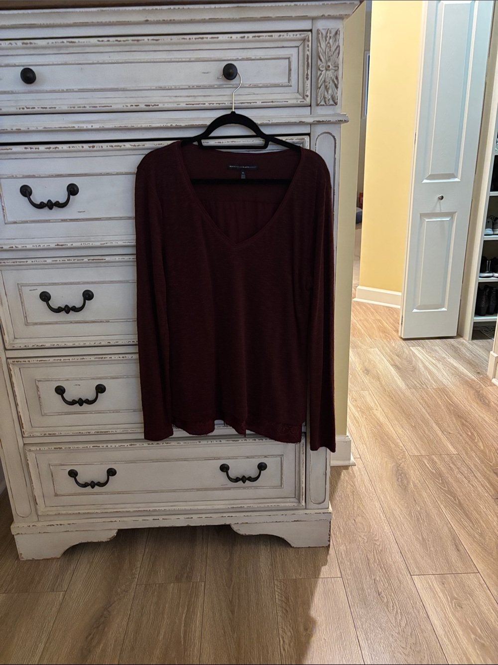 White House Black Market Long Sleeve V-Neck Top - Burgundy